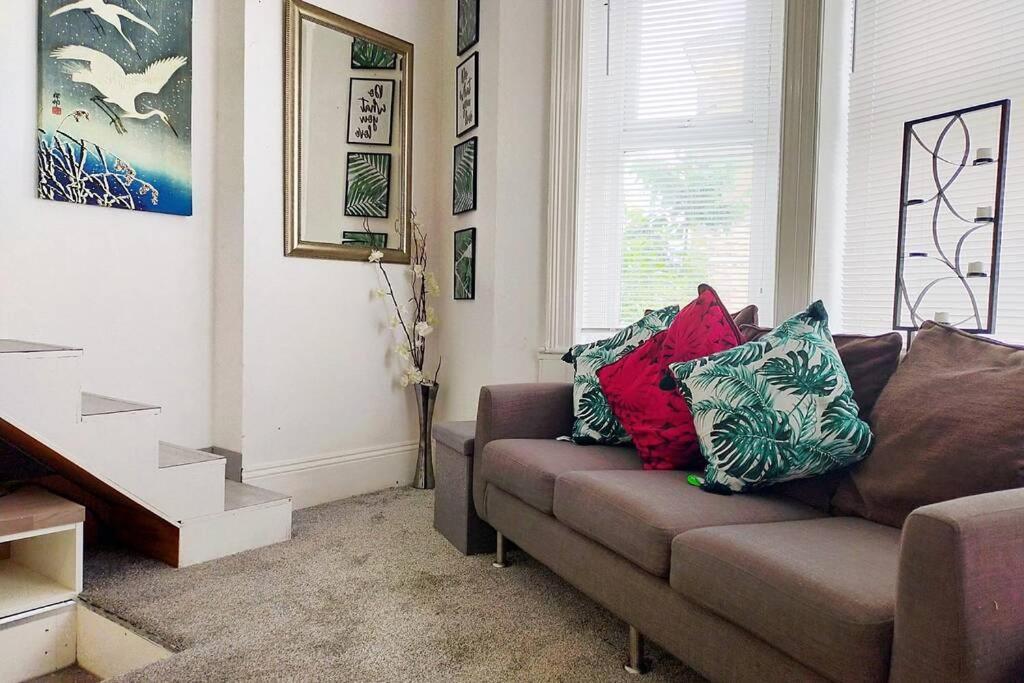 Appartamento Cute & Cosy Loft-Style Studio Close To Beach Bournemouth Esterno foto