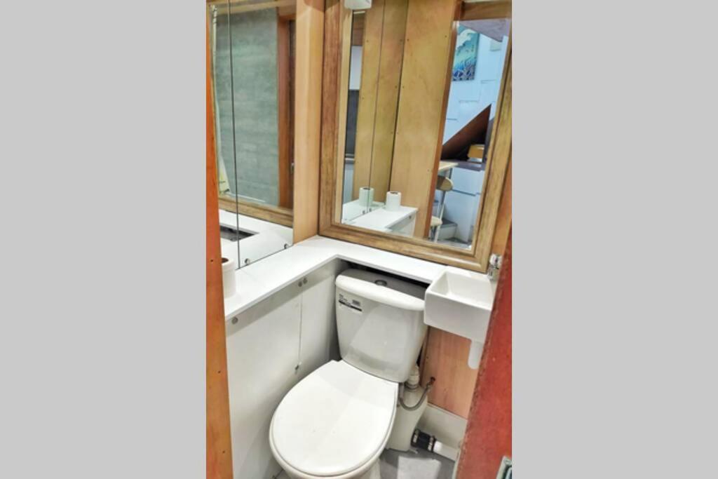 Appartamento Cute & Cosy Loft-Style Studio Close To Beach Bournemouth Esterno foto